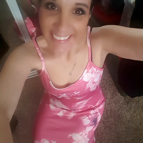 Meet your Posher, Bella - Picture 8 of 10